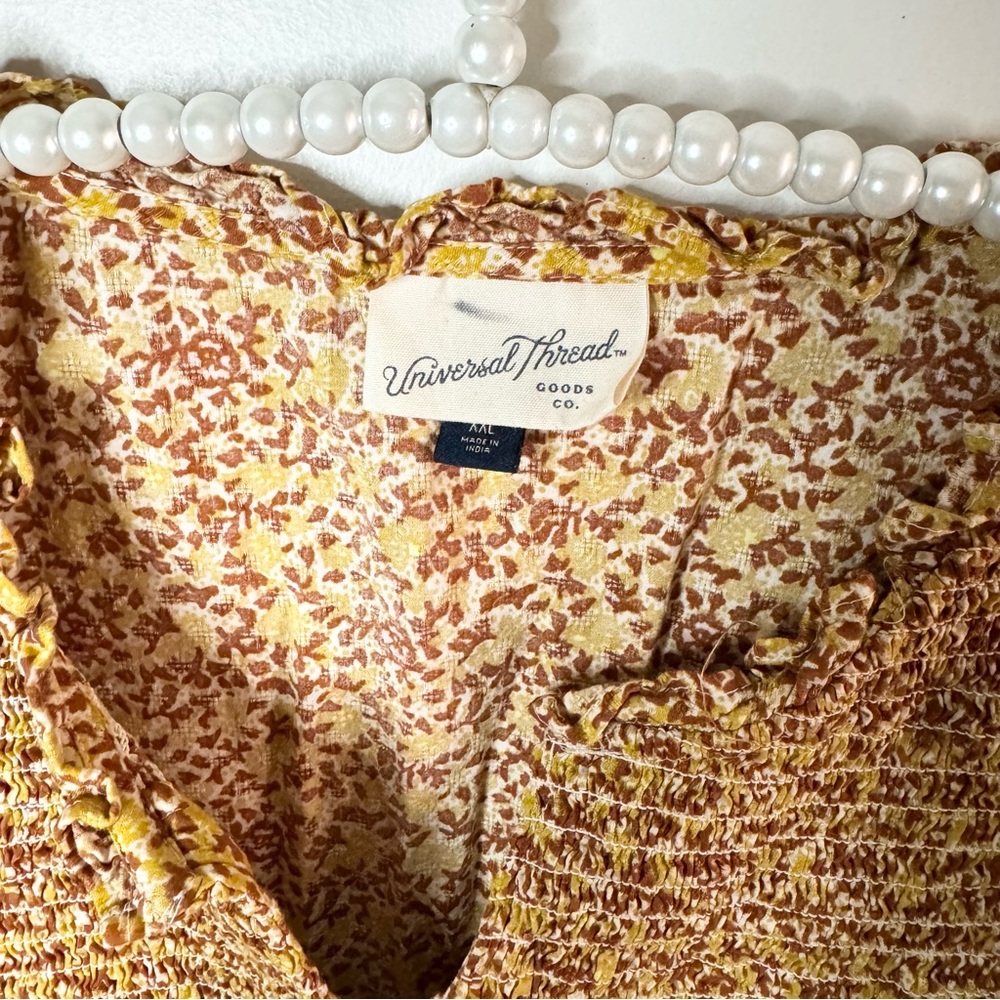 Universal Thread Micro Floral Blouse - image 3